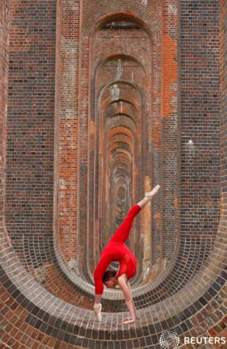 Hannah Martin in a creative dance photograph